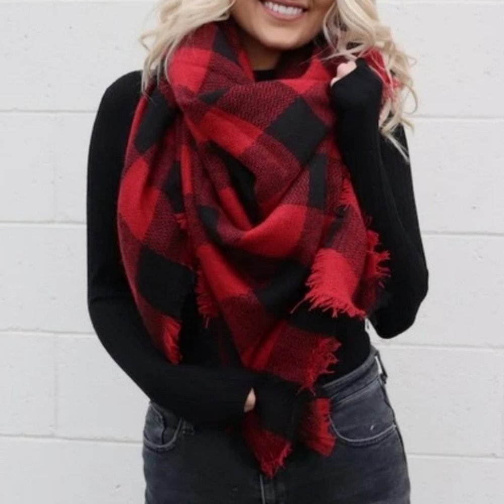 Checkered Plaid scarf black & red - Picture 11 of 13